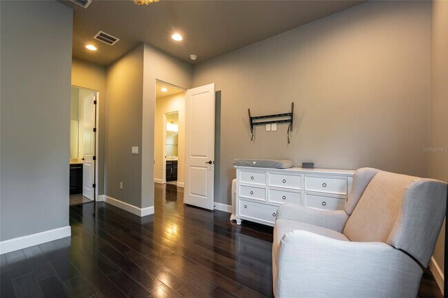 Building Photo - 8376 Via Vittoria Way