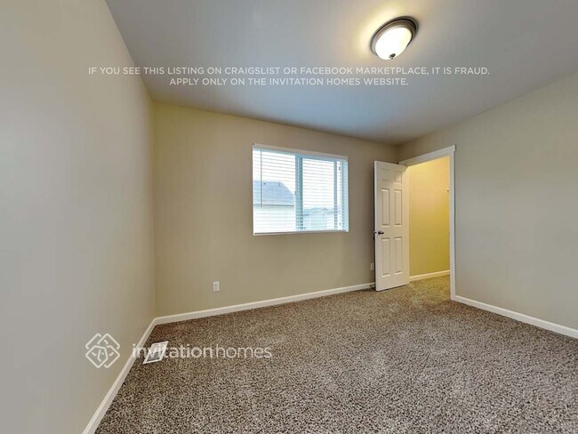 Building Photo - 17911 36th Ave E