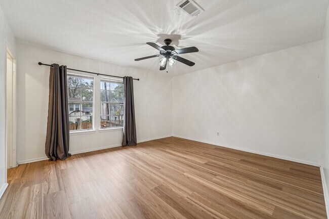 Building Photo - 3103 Glade Springs Dr