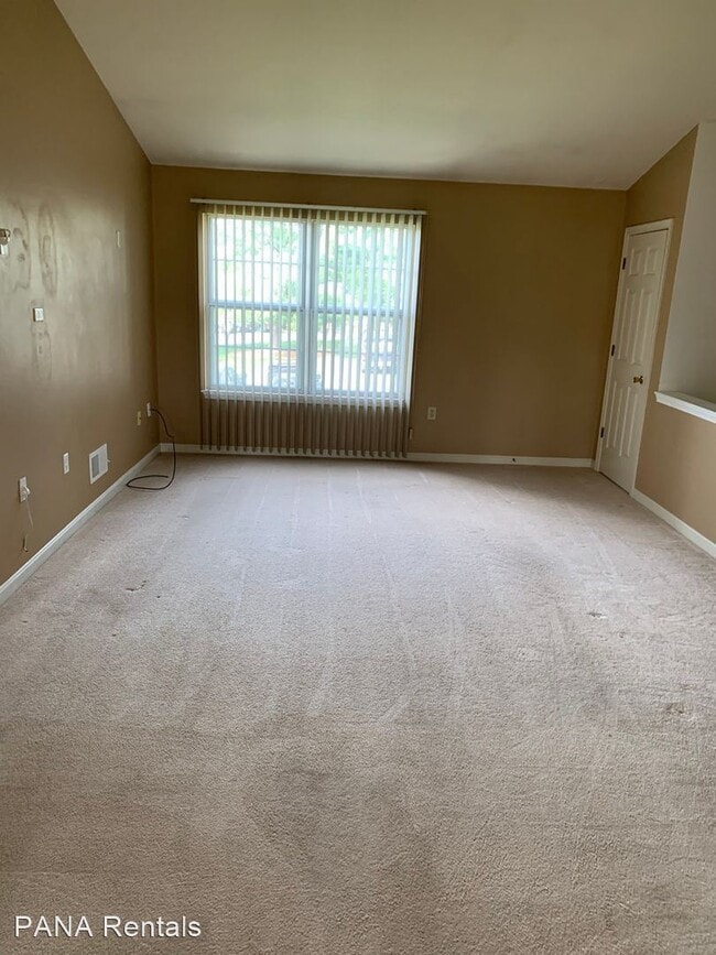Building Photo - 2 br, 1.5 bath House - 308 Peters Way