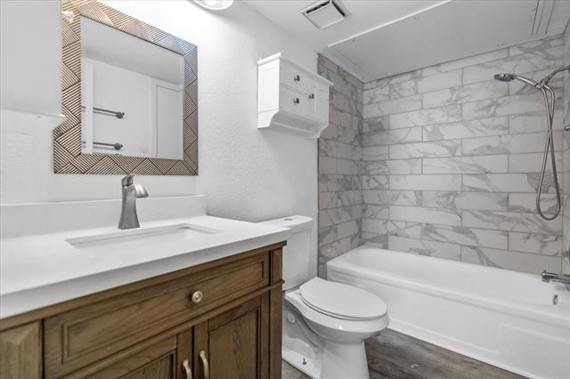 Building Photo - 3807 Glengate Dr