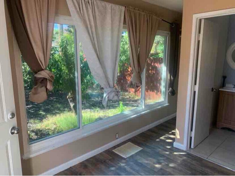 Building Photo - 3856 Lassen Dr