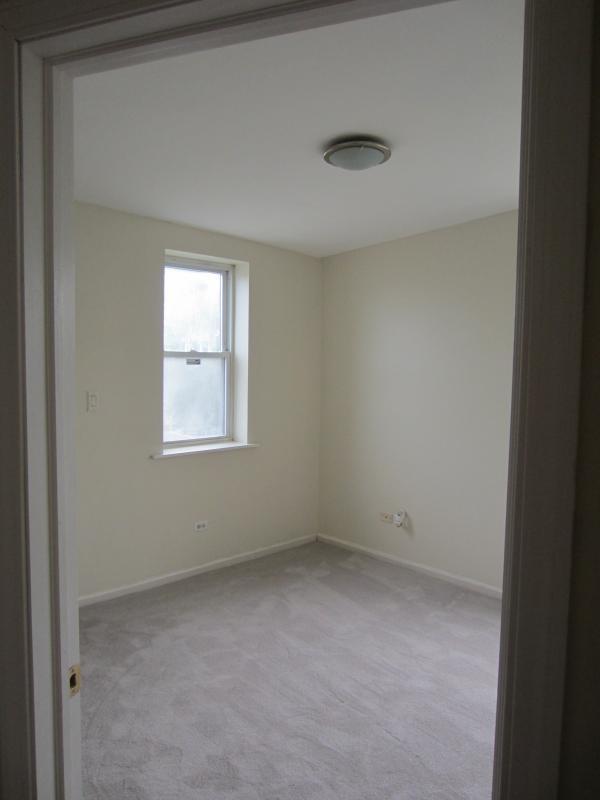 Building Photo - 4321 S Ellis Ave