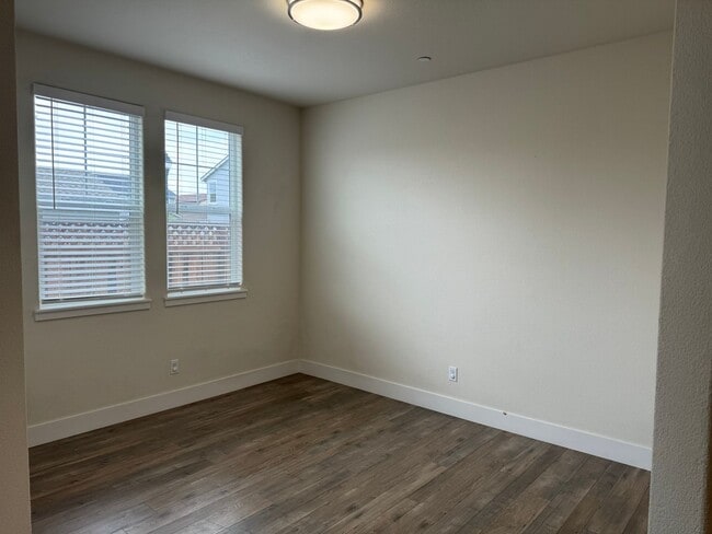 Building Photo - Wonderful Two Story 3 Bedroom Home Located in East Garrison