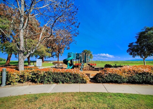 Building Photo - 802 Schooner Bay Dr