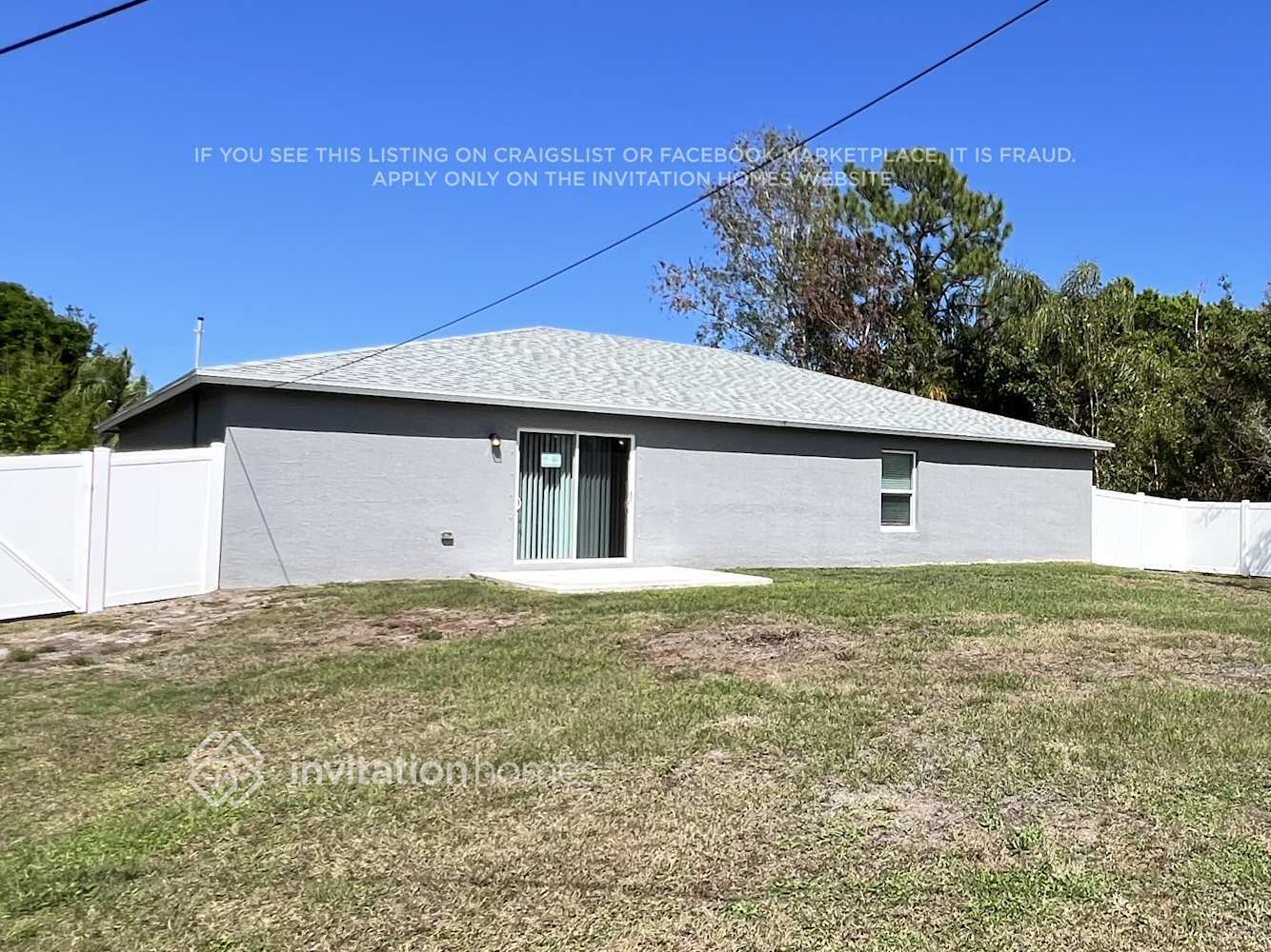 Building Photo - 244 SW Aubudon Ave