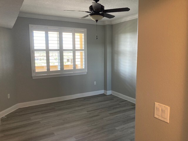 Building Photo - 60 Surfview Dr