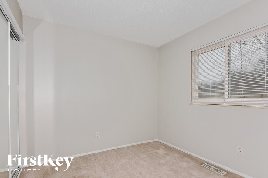 Building Photo - 14389 Wild Fox Ct