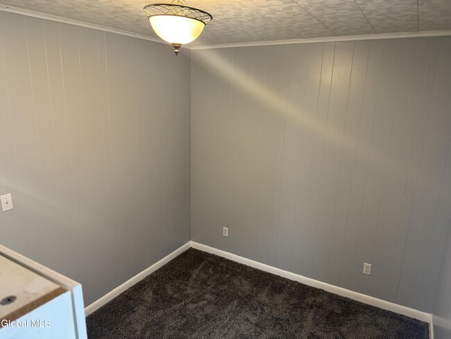 Building Photo - 822 Hampton Ave