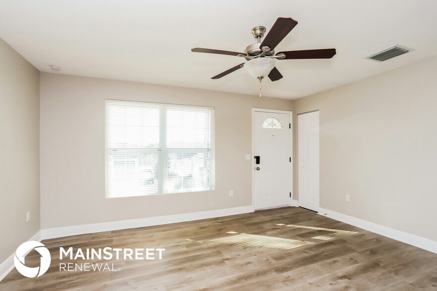 Building Photo - 3750 Mendocino St