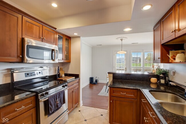 Building Photo - 7648 Harbour Isle