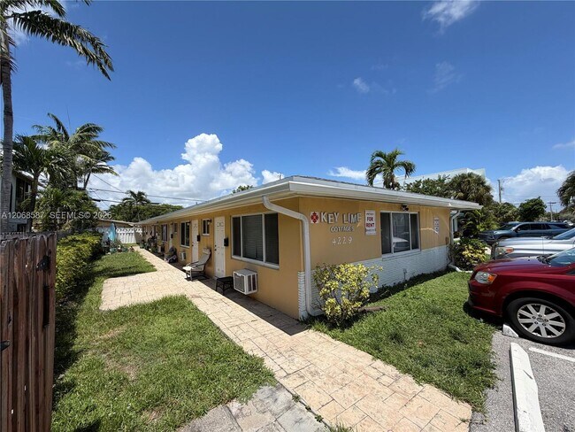 Building Photo - 4229 Bougainvilla Dr