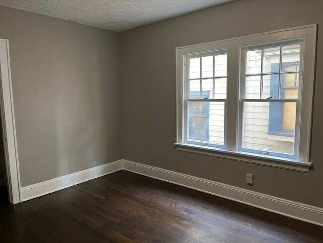 Bedroom 1 - 791 w exchange st