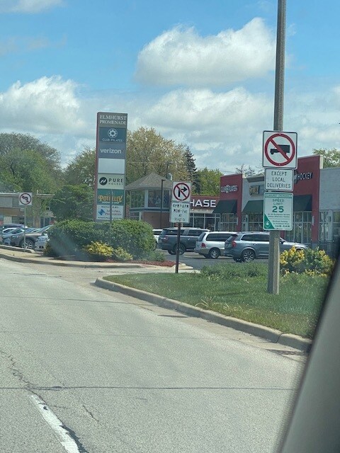 Building Photo - 454 Spring Rd