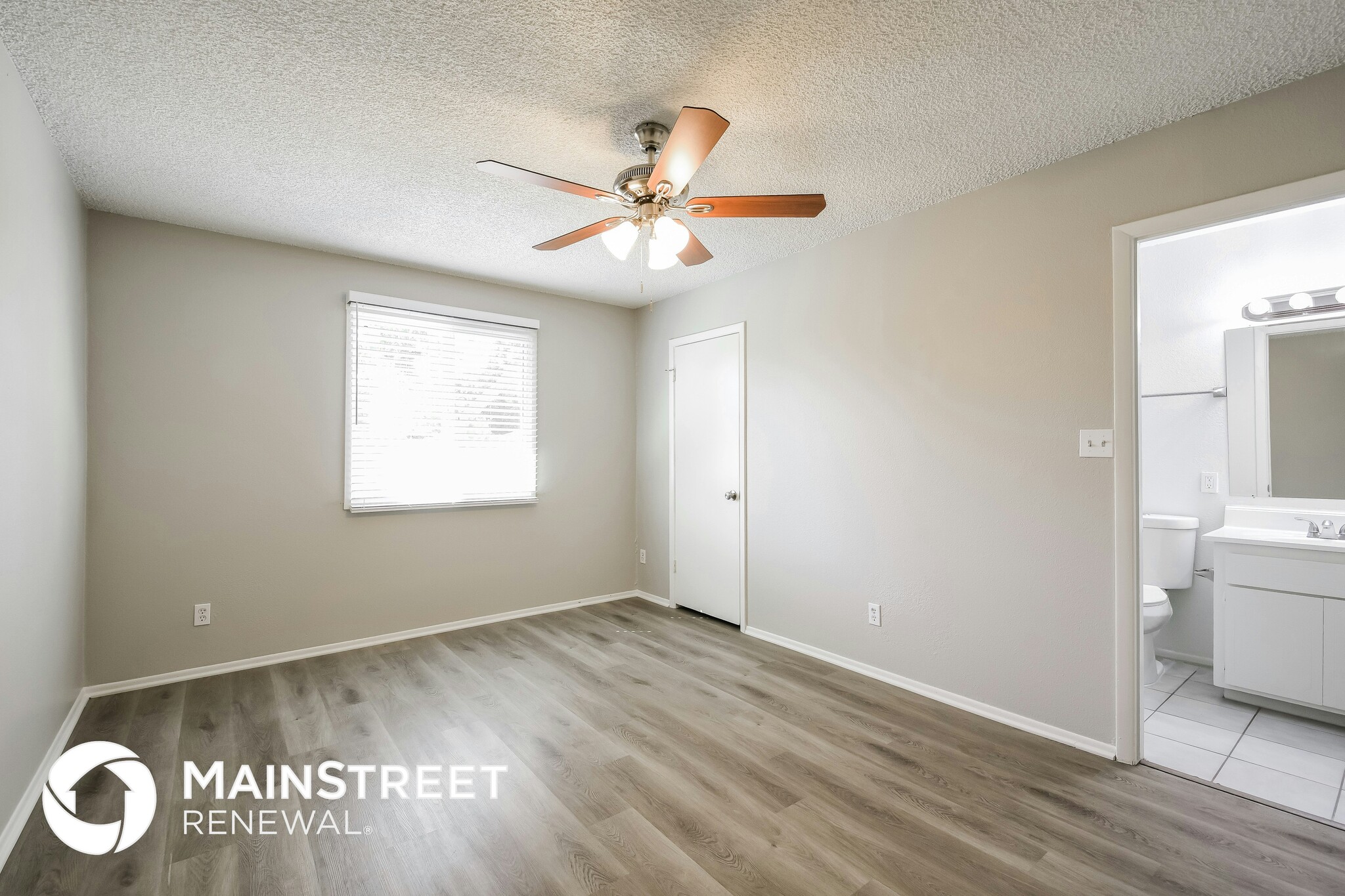 Building Photo - 3543 W Lupine Ave