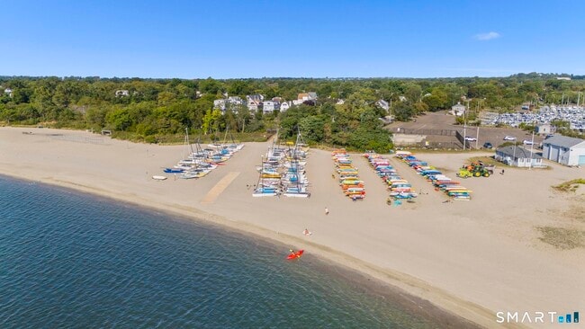 Building Photo - 107 Benson Pl