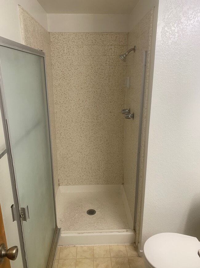 Building Photo - 1127 Bel Aire Cir