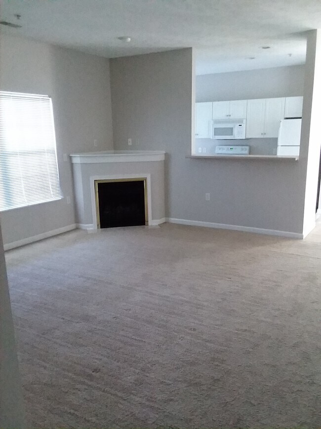 Living Room - 1002 Stockton Rdg