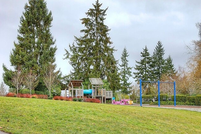 Building Photo - 4bd/2.5ba Bellevue Home