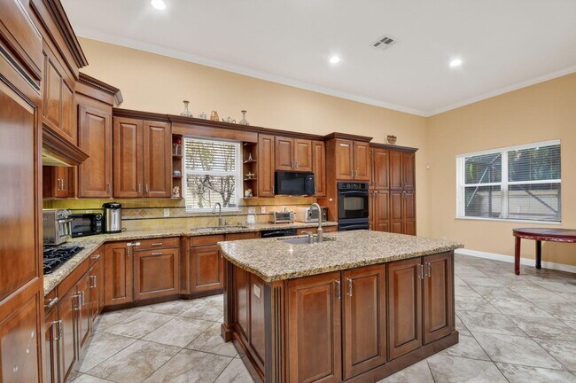 Building Photo - 10247 Isle Wynd Ct