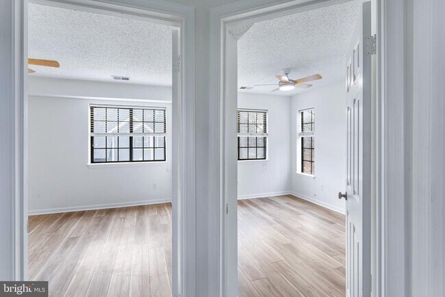 Building Photo - 6008 Mersey Oaks Way
