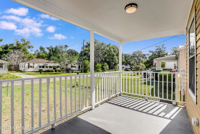 Building Photo - 5246 Sunderland Rd