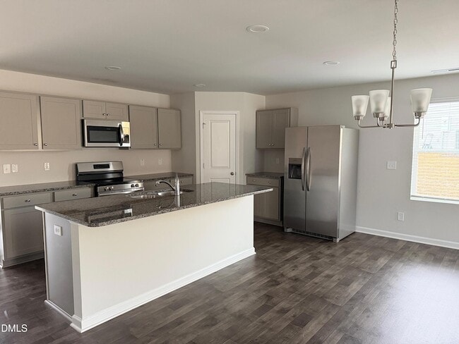 Building Photo - 289 Greenbay St