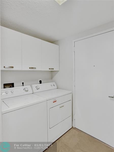 Building Photo - 715 Bayshore Dr