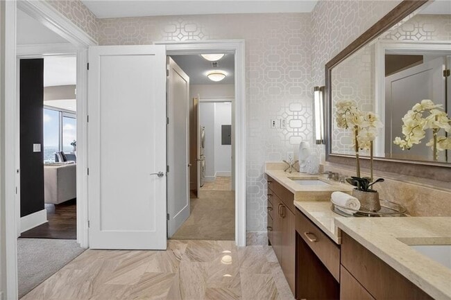 Building Photo - 1065 Peachtree St NE