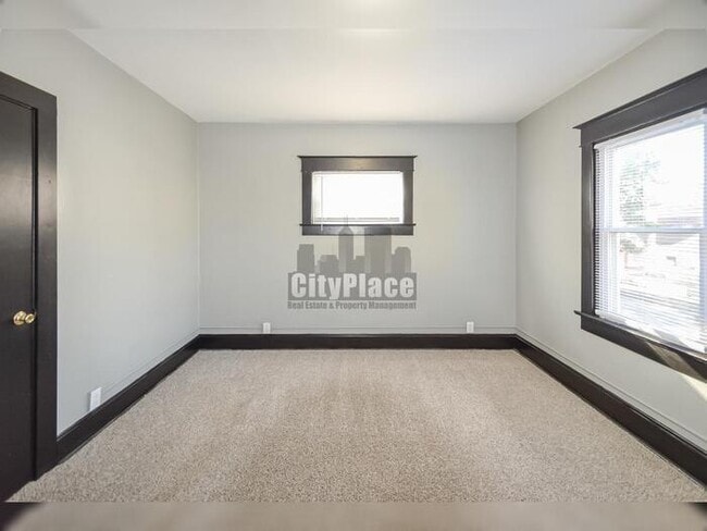 Building Photo - 117 N Euclid Ave