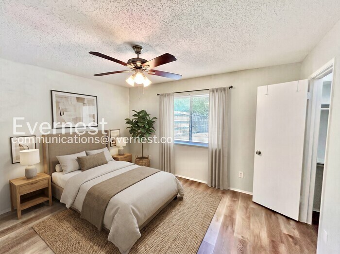 Building Photo - 1505 Hanover Dr