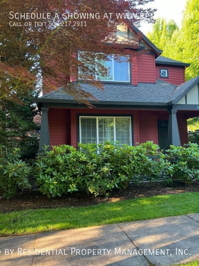 Building Photo - 1008 SE Bacarra St