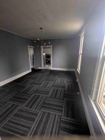 Building Photo - 508 Waldo St