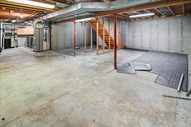 Building Photo - 400 Muirfield Ct