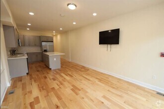 Building Photo - 5 br, 5 bath Triplex - 1950 N GRATZ ST Unit A