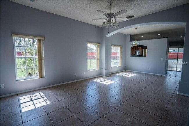 Building Photo - 13246 Summerton Dr