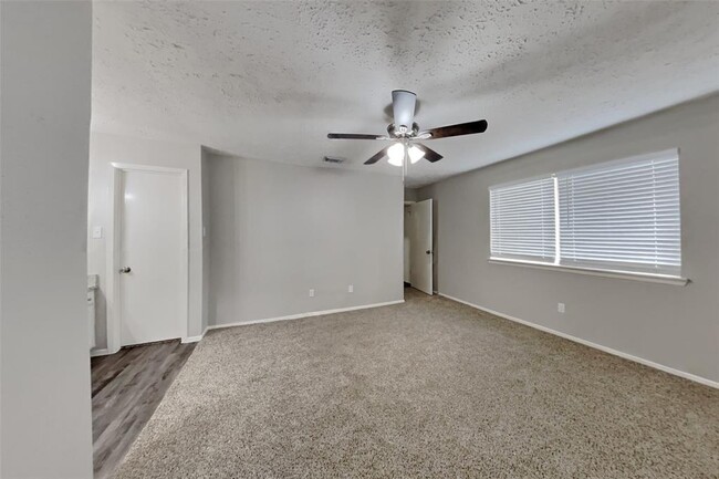 Building Photo - 7426 Boysenberry Ln