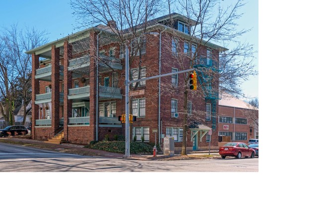 Primary Photo - 200 E Edenton St