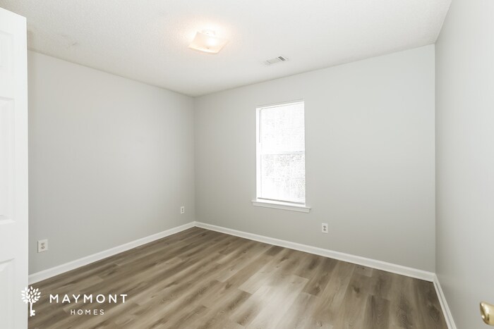 Building Photo - 1394 N Hampton Dr