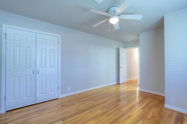 Building Photo - 5611 Arboles Dr