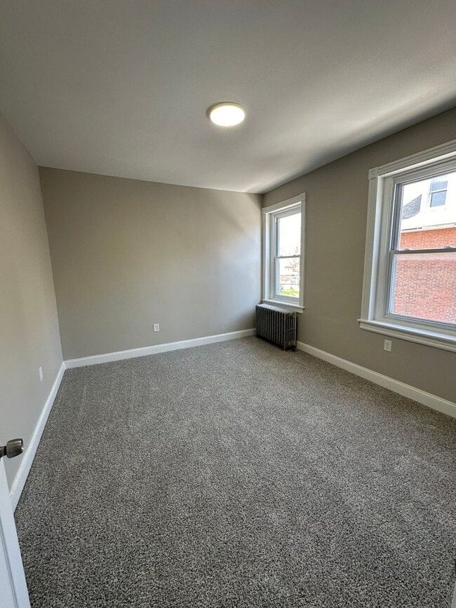 Building Photo - 3 N Wells Ave