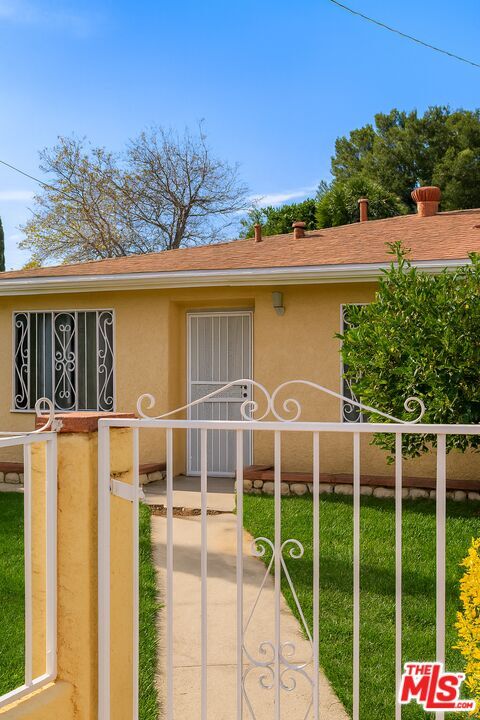 Building Photo - 15131 Polk St