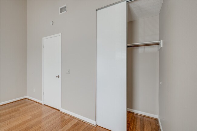 Building Photo - 2910 Grants Lake Blvd