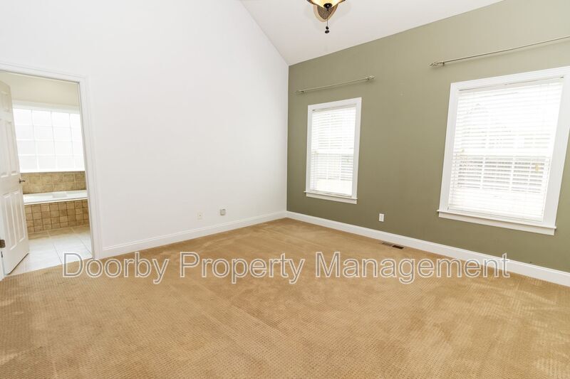 Building Photo - 8584 Sunridge Dr