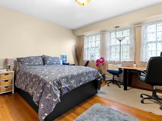 Building Photo - 415 City Ave