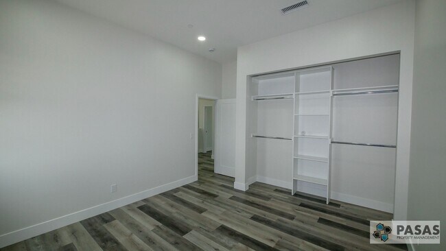 Building Photo - Newly Built Solar-Powered Home!