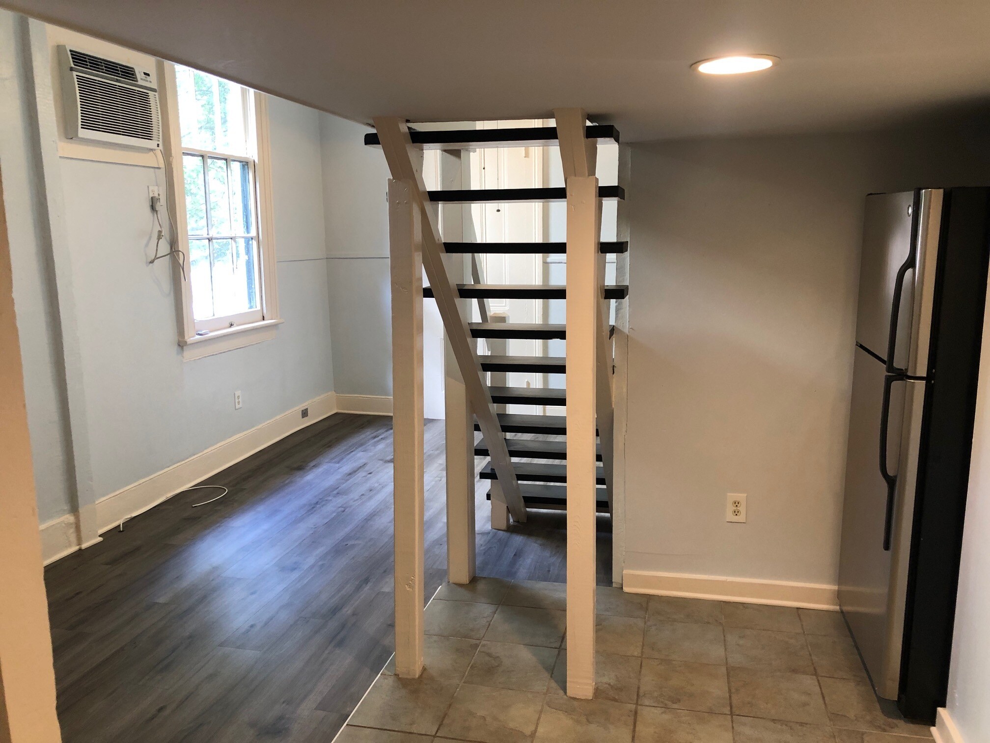 Building Photo - 2333 Magazine St