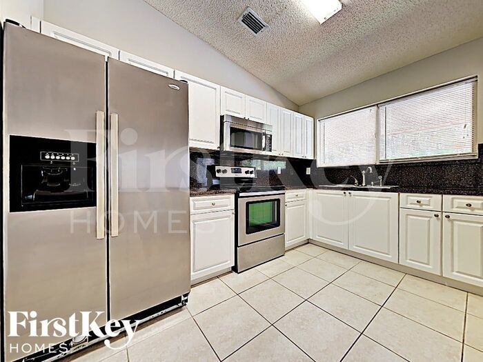 Building Photo - 14872 SW 168th St