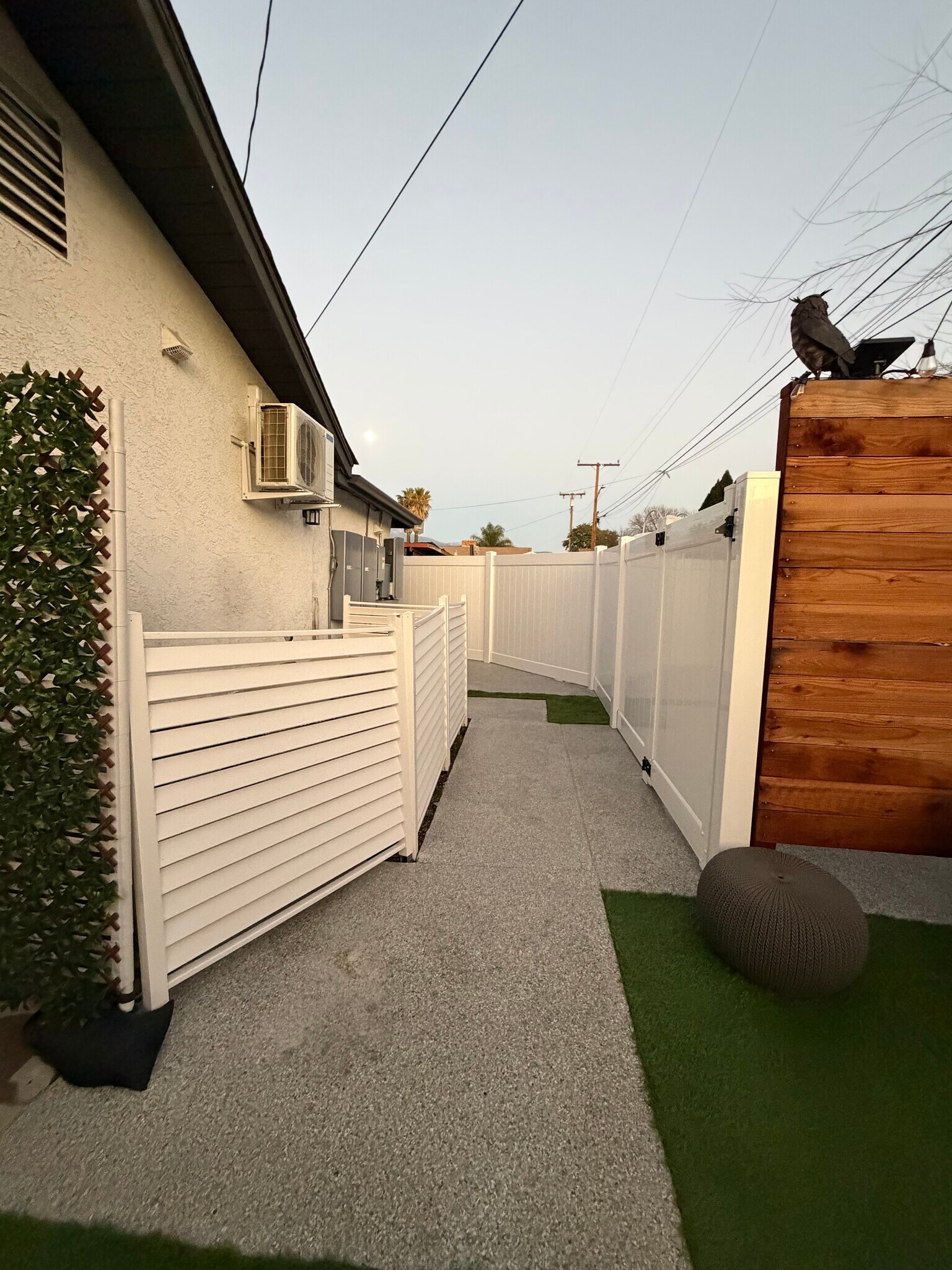 Building Photo - 40585 Sanalamar Dr