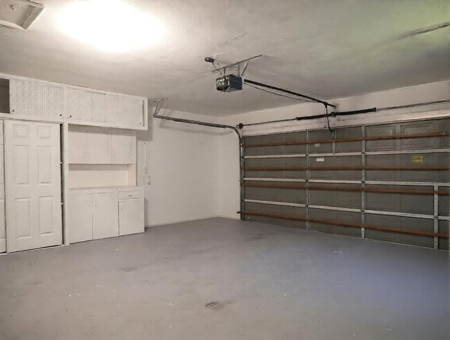 Building Photo - 3521 NW 29th St